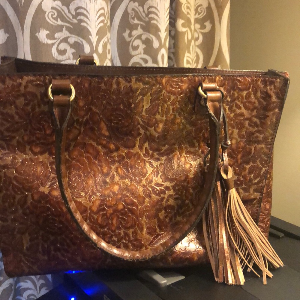 Beautiful Patricia Nash purse
